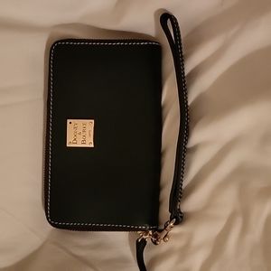 Black leather Dooney and Bourke wallet
